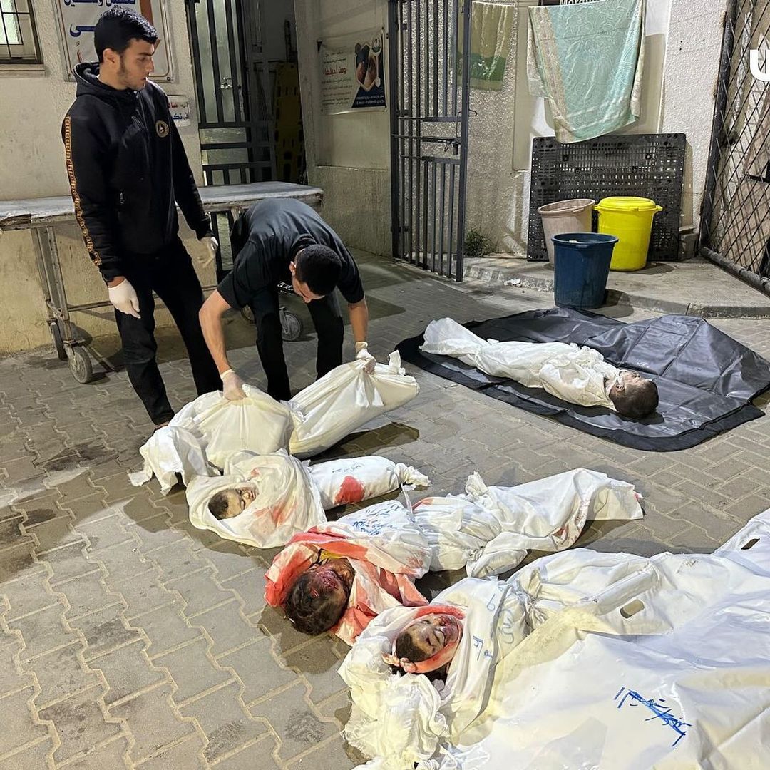 Soykırım devam ediyor lütfen Gazze hakkında konuşmayı bırakmayın