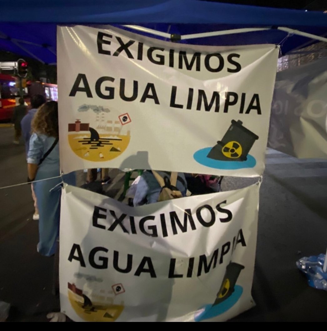 Morena retaca con propaganda contaminante el parque de San Lorenzo donde está el campamento del agua, creen que tendrán los votos de las clases medias aspiracionistas ? #RespuestaYaBatres #NegligenciaCriminal #AguaConta