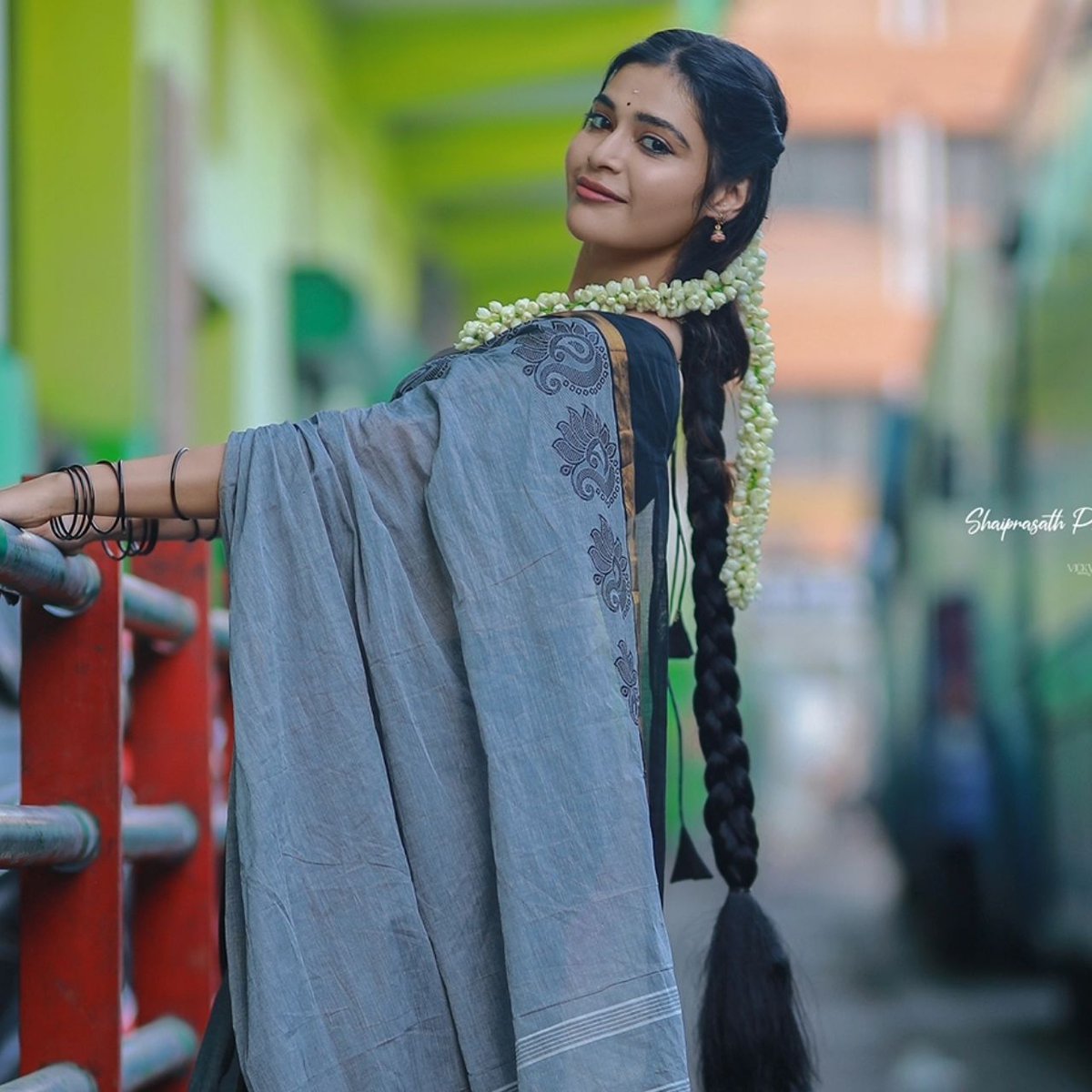 #DharshaGupta Gorgeous Look. Best Photoshoot in recent time by @DharshaGupta Beautiful 👌👍👏

#KollywoodCinima #Heroine #Pic #Actress #PicOfTheDay #Cinema