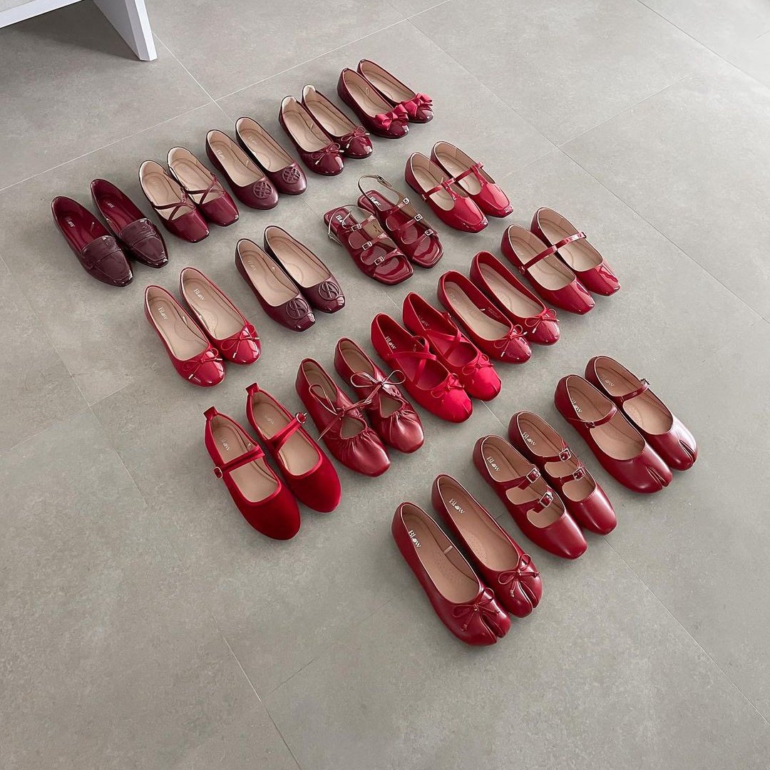 red obsession🥰