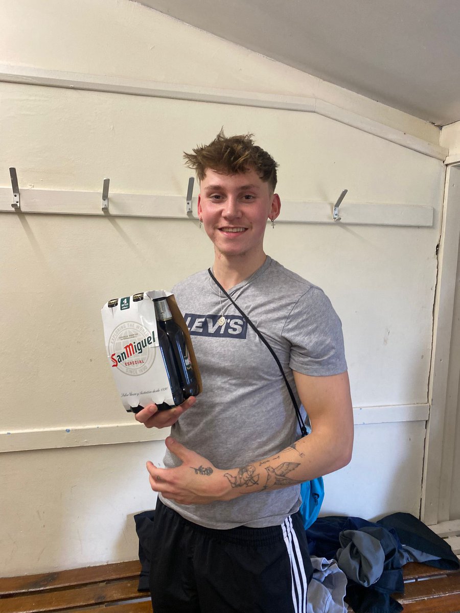 RESULT
 
Ancaster Athletic Utd 3-2 Reserves
 
Owen Mercer ⚽️
Joba Harness ⚽️

@TomLomas7 Barbering MOTM courtesy of Spar Shop Priory Rd 🏆 Owen Mercer 

🦅⚽️#EUFC