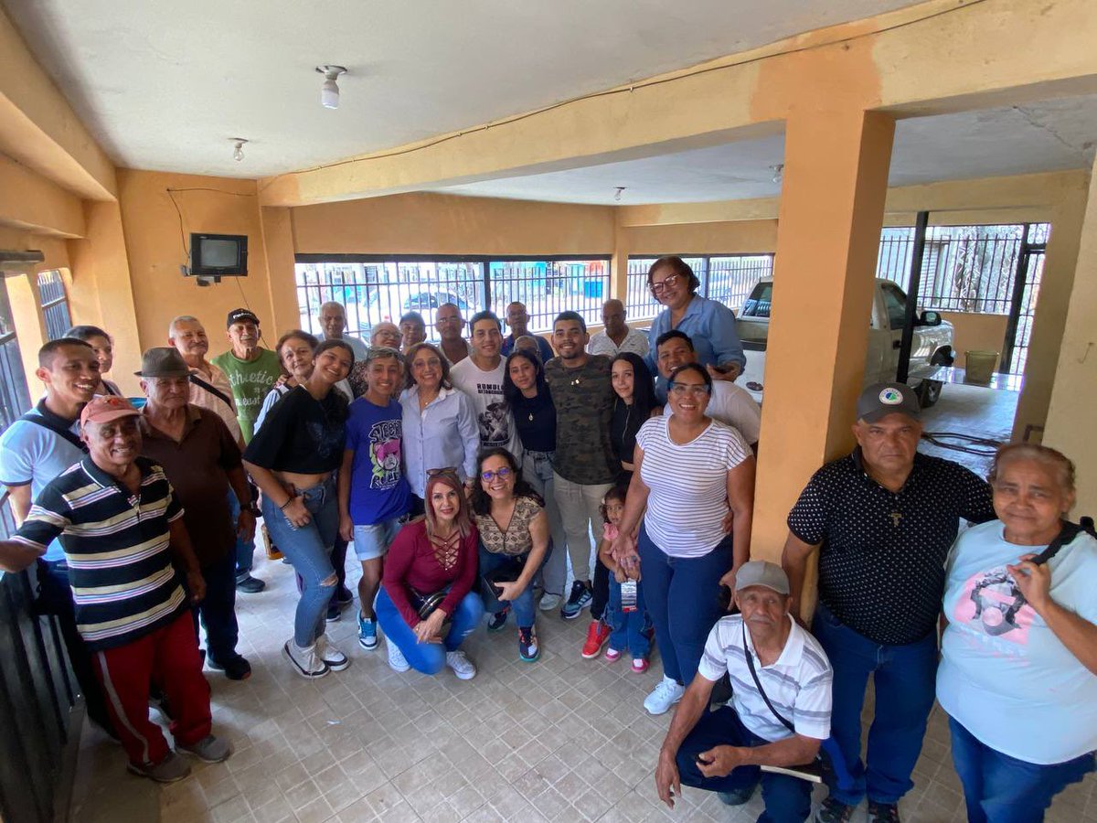 ADOrg_Laraof's tweet image. #20Abr Asamblea de Ciudadanos desde la parroquia Tamaca, promoviendo la unidad y defensa del voto junto a dirigentes de la zona ratificando el compromiso con 🇻🇪 este #28Jul en elecciones presidenciales.