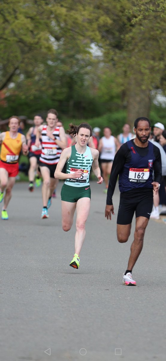 15:19 for @lauramuiruns at Podium Dulwich, her first road 5k in 13 years 🔥