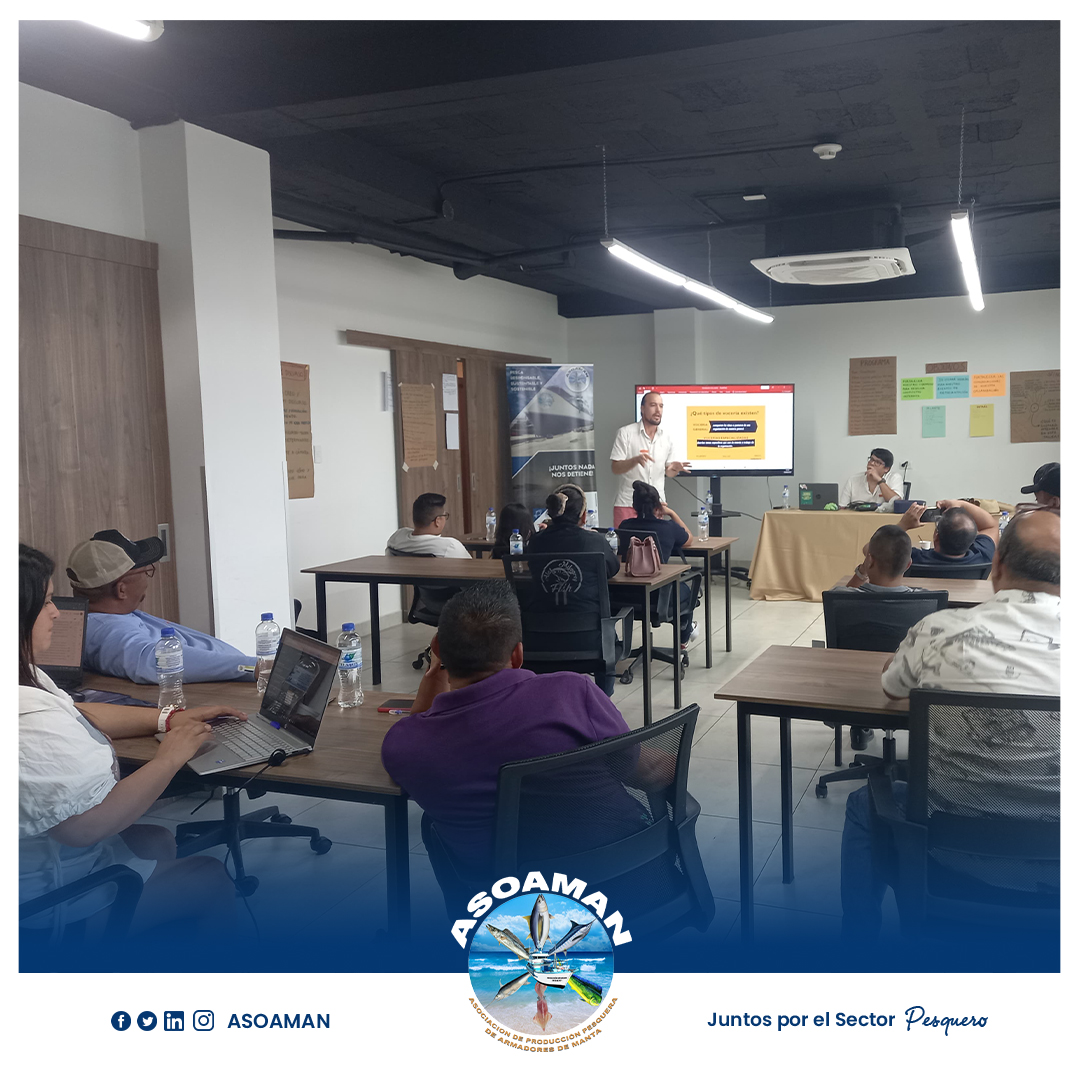 ASOAMAN1's tweet photo. A través de ejercicios prácticos, los participantes compartieron sus perspectivas sobre la comunicación de #ASOAMAN; practicaron la modalidad de debate, desarrollando argumentos y posiciones frente a temas de interés, y fortalecieron sus habilidades en la preparación de discursos https://t.co/gNzoa0GdLU