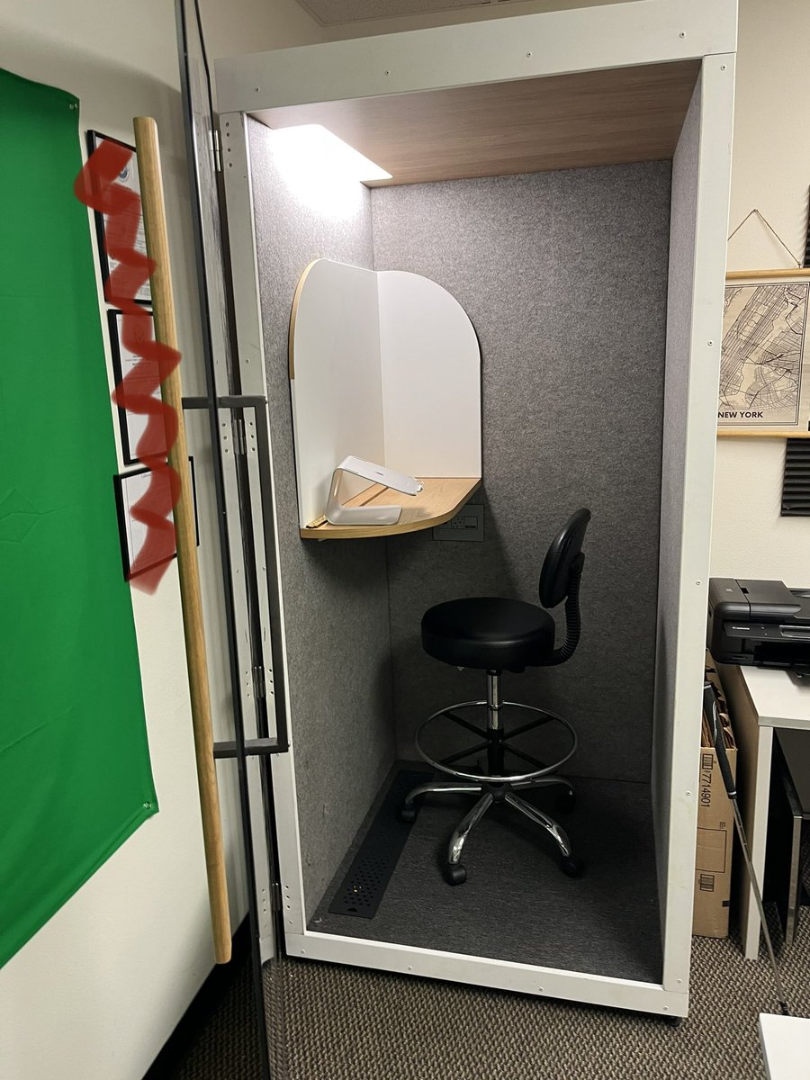 Broker_Brett's tweet photo. Got a ROOM booth for sale in #OC, happy to offer a local homie discount!

It’s great to make a small office way more functional, and feels like very professional background/place to take a video call from.

#OCstartups #LAstartups #LA

https://t.co/ODGJtUtRjY https://t.co/UiaJxDxk7v