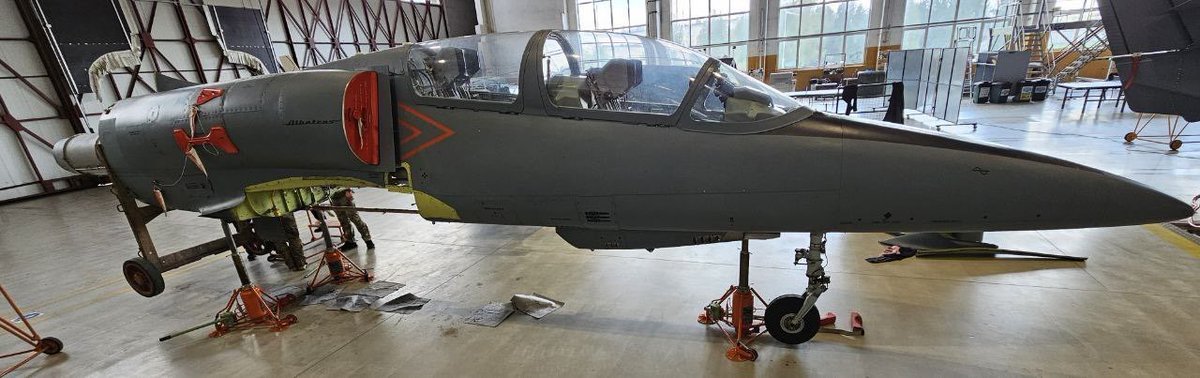 Lithuania has handed over an L-39ZA Albatros aircraft to Ukraine. It has already been delivered to Ukraine in disassembled form

The L-39ZA is used for training and combat training of pilots in difficult weather conditions during the day and at night. This modification can be