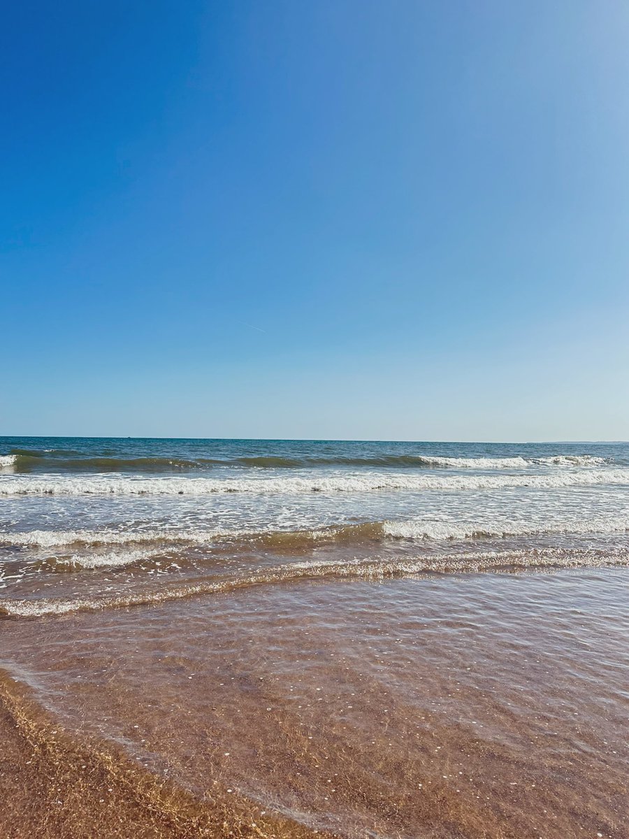 Afternoon swim 🌊 
#sea 
#ocean #coldwater #bluemind #bluemindtheory