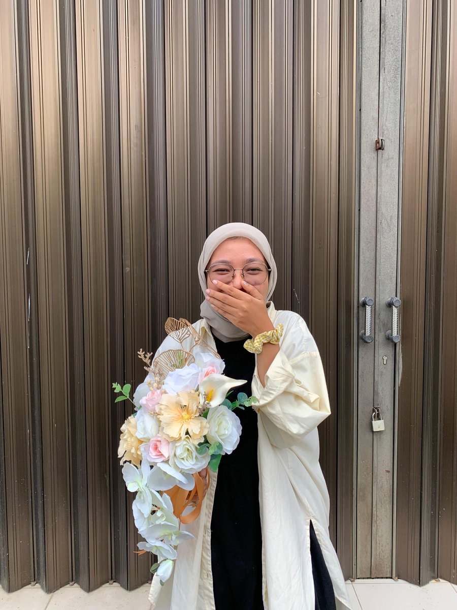letgobyby's tweet photo. Bouquet wedding nya uda, wedding nya kapann?? https://t.co/U6qL7GJ6Bs