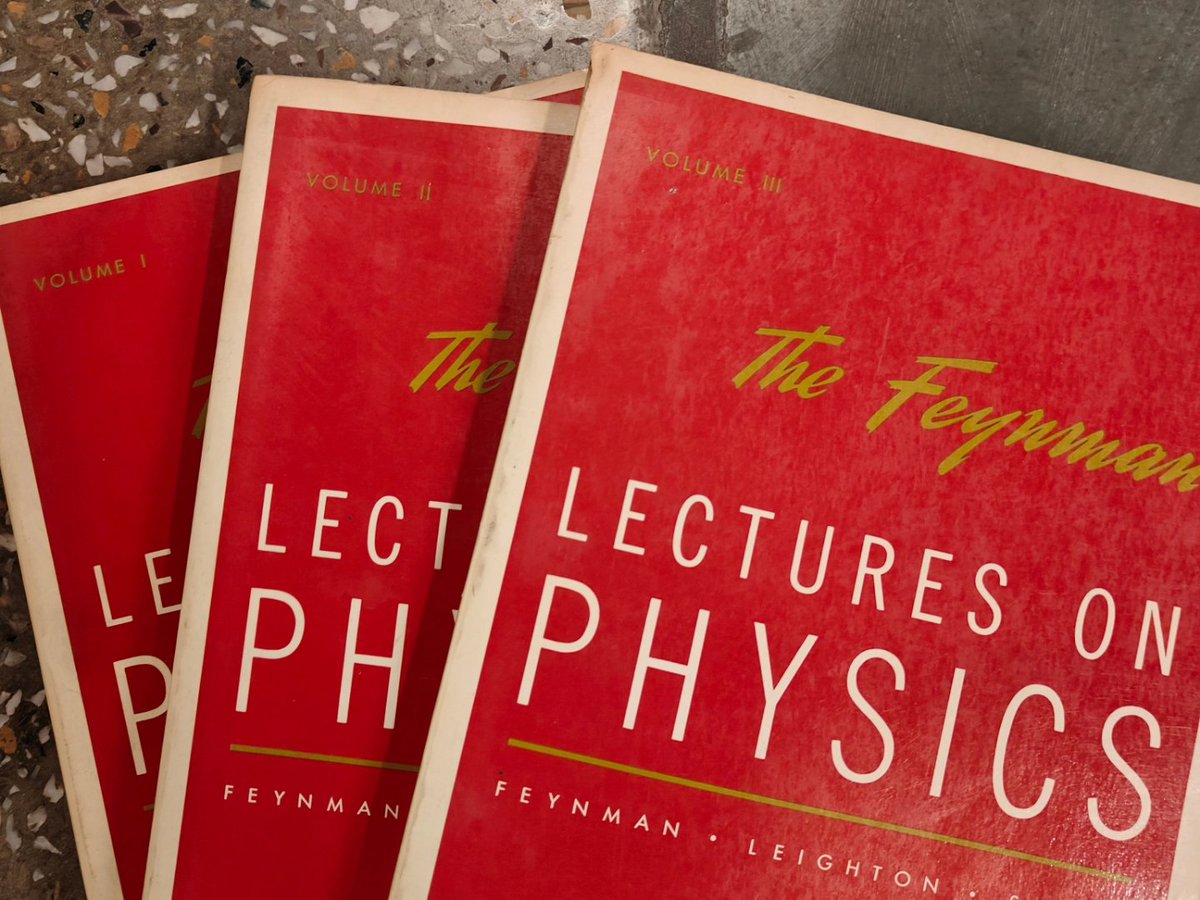 MaydayBookstore's tweet photo. Here are some of the rare books that we dug out of the boxes today. Get hold of these books on 1st May at the MayDay Bookstore!

#maydaybookstore #marx #mao #physics #mayday #labourday https://t.co/ynNTBsI5DW