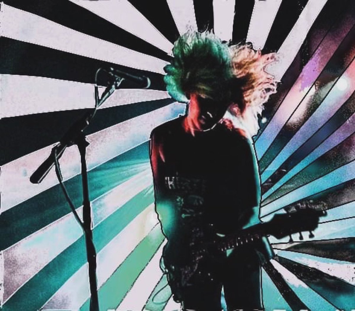 thekutofficial's tweet image. Heading to Hope &amp;amp; Anchor tonight to play unplugged at @loudwomenclub 💚💙 I had a chat to them ahead of the show, about what to expect and the makings of a makeshift manifesto

#brokenrecord #fixstreaming #womeninmusic #musicvenuestrust #mentalhealth

📸 @jjpp.be 🎨 @animusic2002