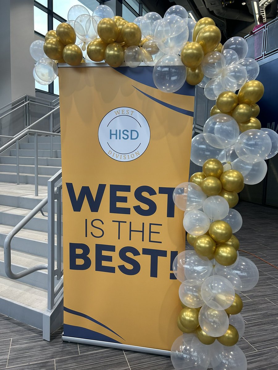 HISD job fair! @HISD_West thank you OMs for decorating ❤️