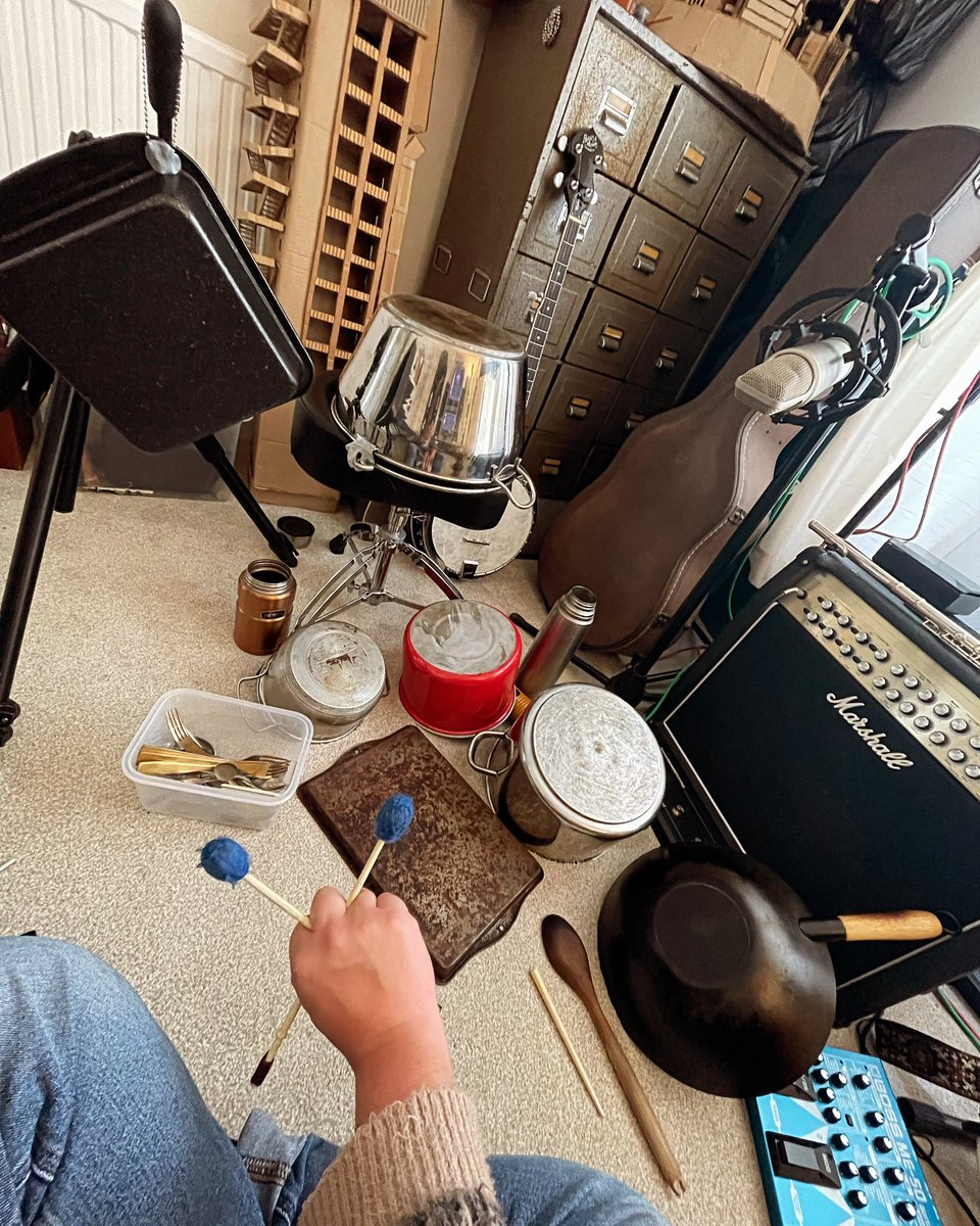 SystmsCreative's tweet photo. 🎶💥 Pots ‘n’ pans percussion today 💥 🎶 
.
.
.
#soundtracking #musicproduction #recording https://t.co/CLyV8fAslz