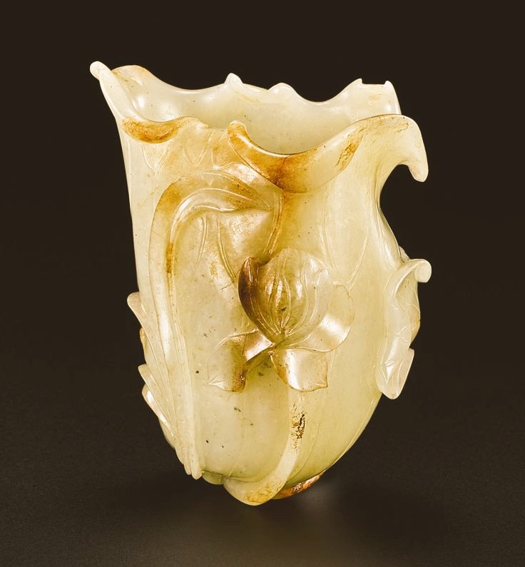 Celadon jade 'Lotus' vase / Ming Dynasty/ chinese #jade #art