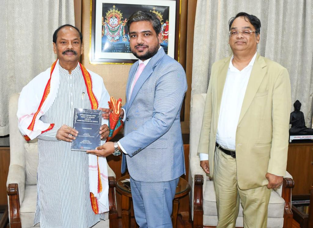 Vice Chancellor of ICFAI University #Sikkim, Dr. Jagannath Patnaik along with a delegation paid a courtesy visit at Raj Bhavan.