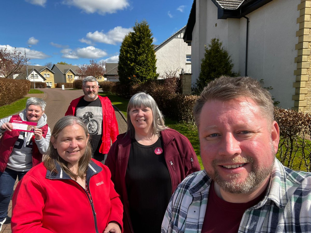Our three CCDV candidates have been out this weekend and voters are telling them that they are fed up with constant stories of sleaze and corruption and that we need a #GeneralElectionNow to bring change both locally and nationally. #LabourDoorstep #scottishlabour #labourparty