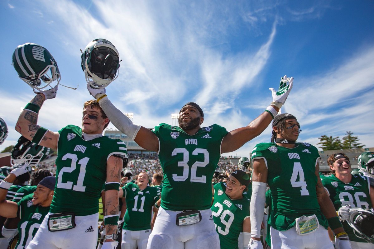 After a great visit and conversation with @CoachJohnHauser, I am extremely blessed to receive my third D1 offer from @OhioFootball. @CoachAlbin @CoachClay_OU @Football_MFHS @AllenTrieu