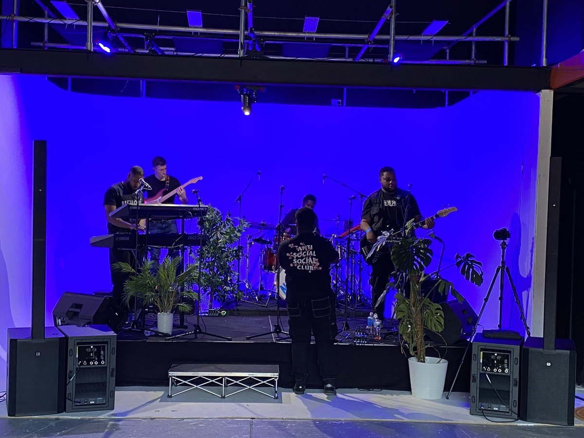 Alan Whelan tweet media