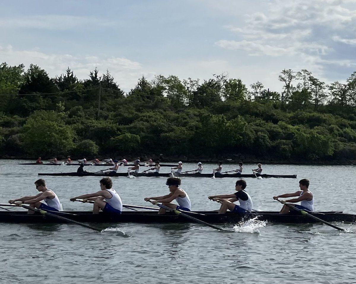 McCallieCrew's tweet photo. McCallie Fr8: 5:11.2
McCallie Nov 8: 5:22.5
Baylor Nov 8: 5:26.0
@McCallieSports https://t.co/mhTJ8f5BV1