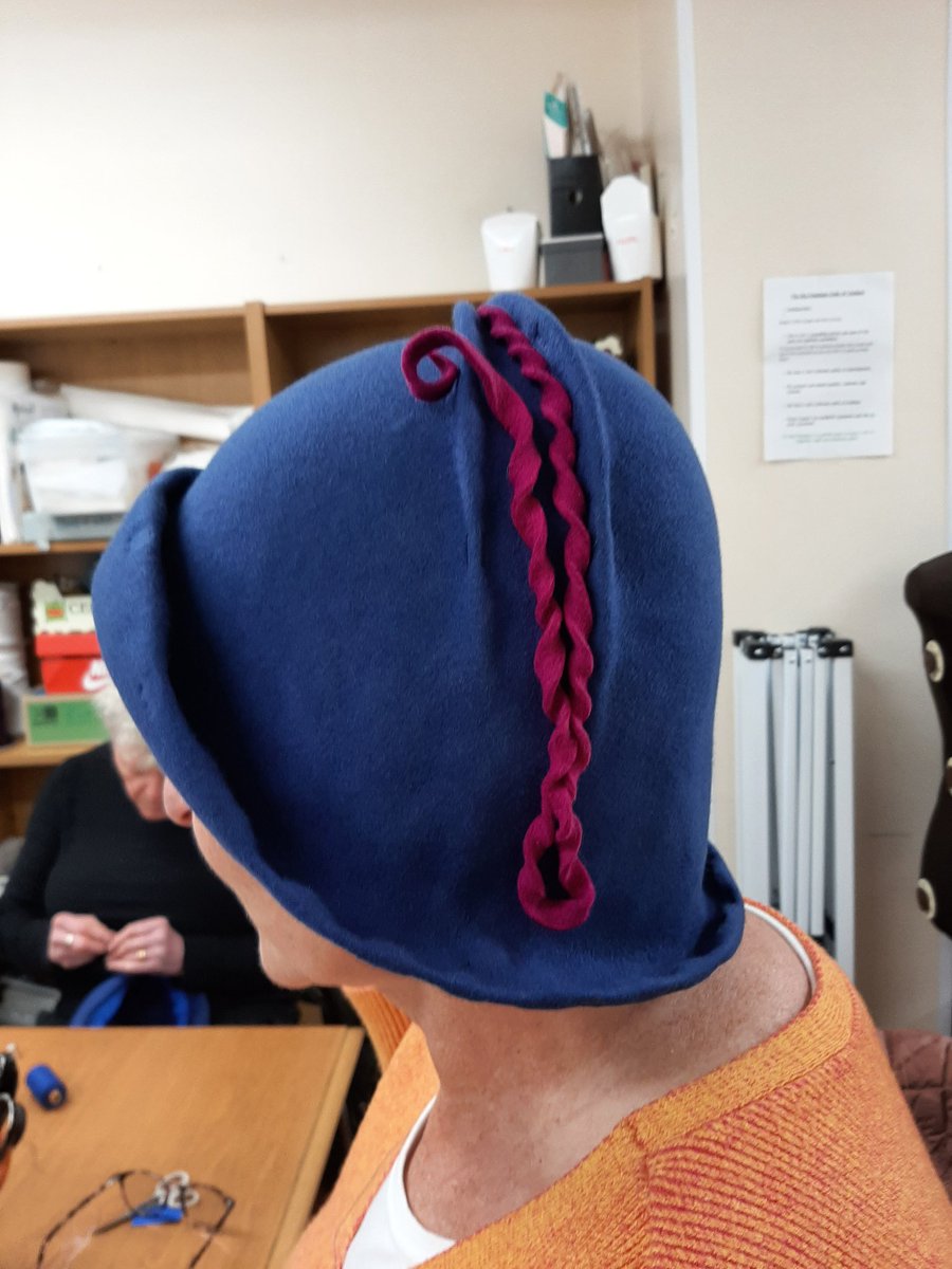 Another brilliant hat maki g workshop with the very talented Ulka from Fab Hats , Im amazed at how fabulous oyr ladies hats have turned out - Great job! 😍 @BuryCouncil @BuryVCFA