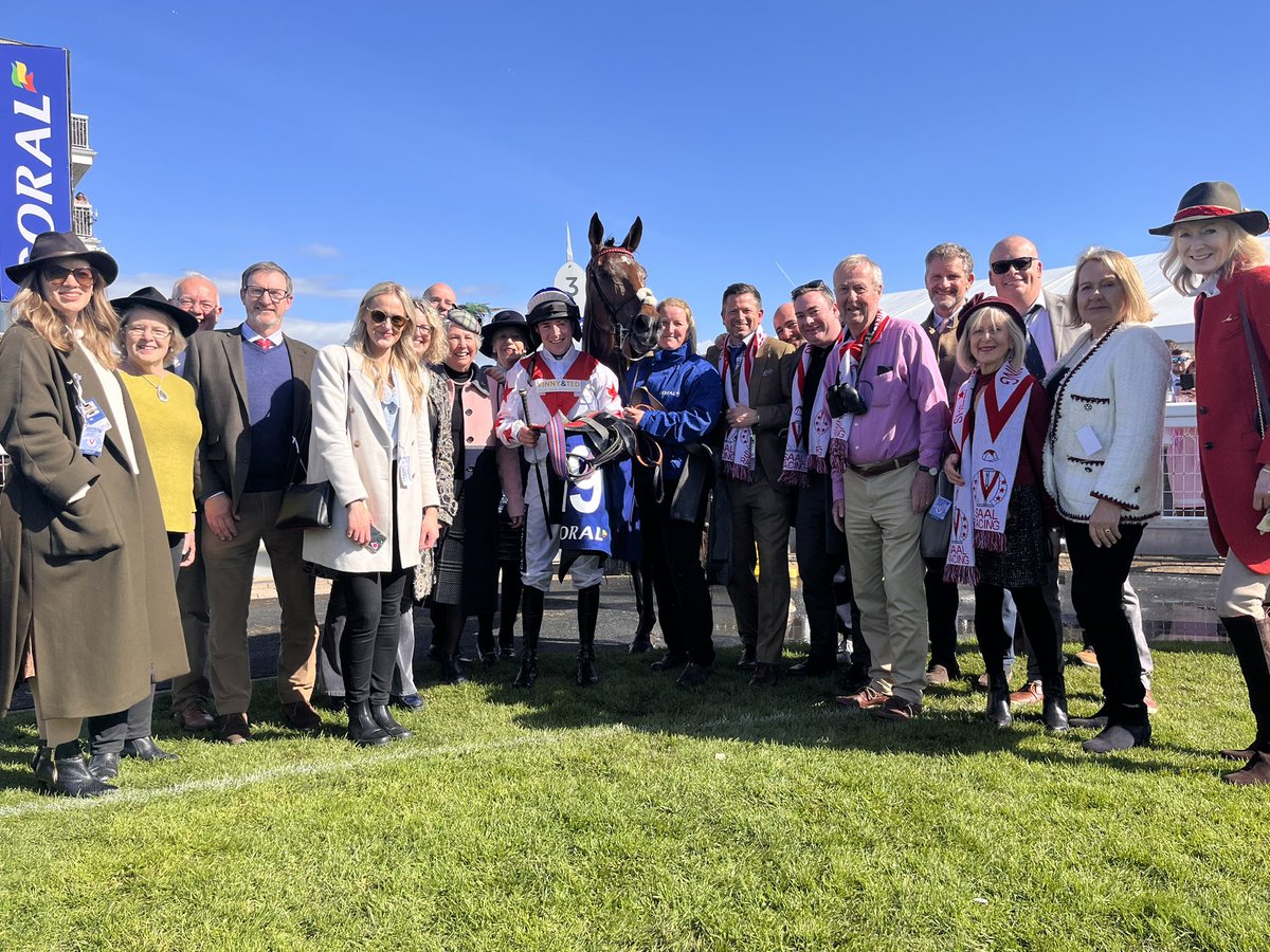 Fabulous effort from the Git. 3rd in the #Scottish #GrandNational @ayrracecourse The prize money takes us over last season’s record. Drying ground took him out of his comfort zone but @GavinSheehan92 switched him out & he stayed on well #TopWork #TopTeam @Alexwalters89 @BetVictor
