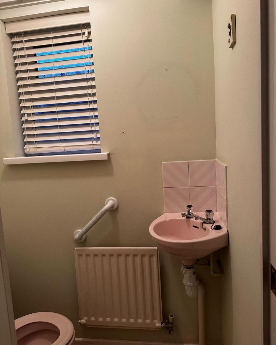 A whole new vibe ✨ 🏡 IG thatmeadowreno 🔎 Traditional Chalk White Back To Wall Toilet, Bermuda Chalk White Cloakroom Vanity Shop here: bathroommountain.co.uk #cloakroom #beforeandafter #bathroomdesign
