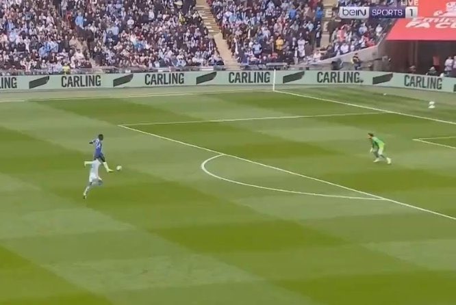 _Premium_Tutors's tweet photo. Nicholas Jackson is the worst Striker 😔😔

#MCICHE  #FACup  sterling Palmer https://t.co/sxXu3GZmYh