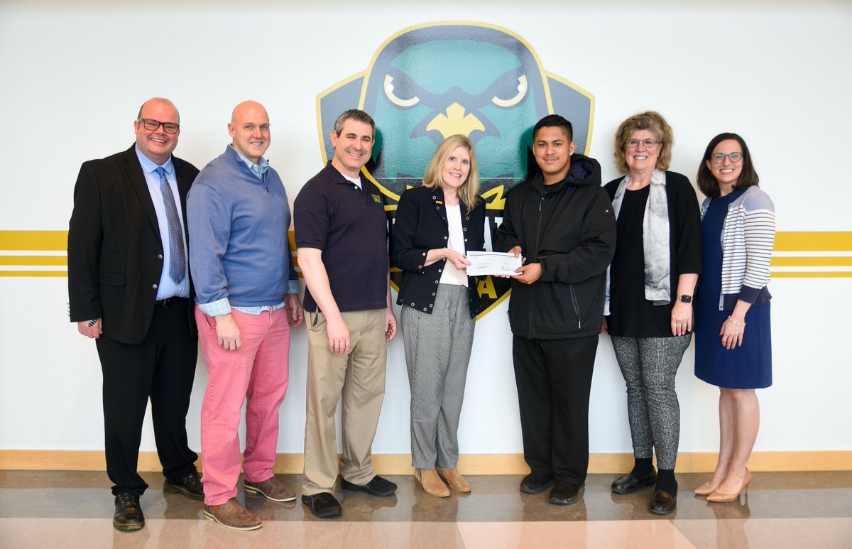 #NOVA's Woodbridge Campus celebrated on April 1 as Angel Pino, a Phi Theta Kappa member, donated $5,000 to the NOVA Educational Foundation. This gift will fund a Cinema program scholarship for students to study abroad in the Czech Republic in Summer 2025. bit.ly/49YEgvD
