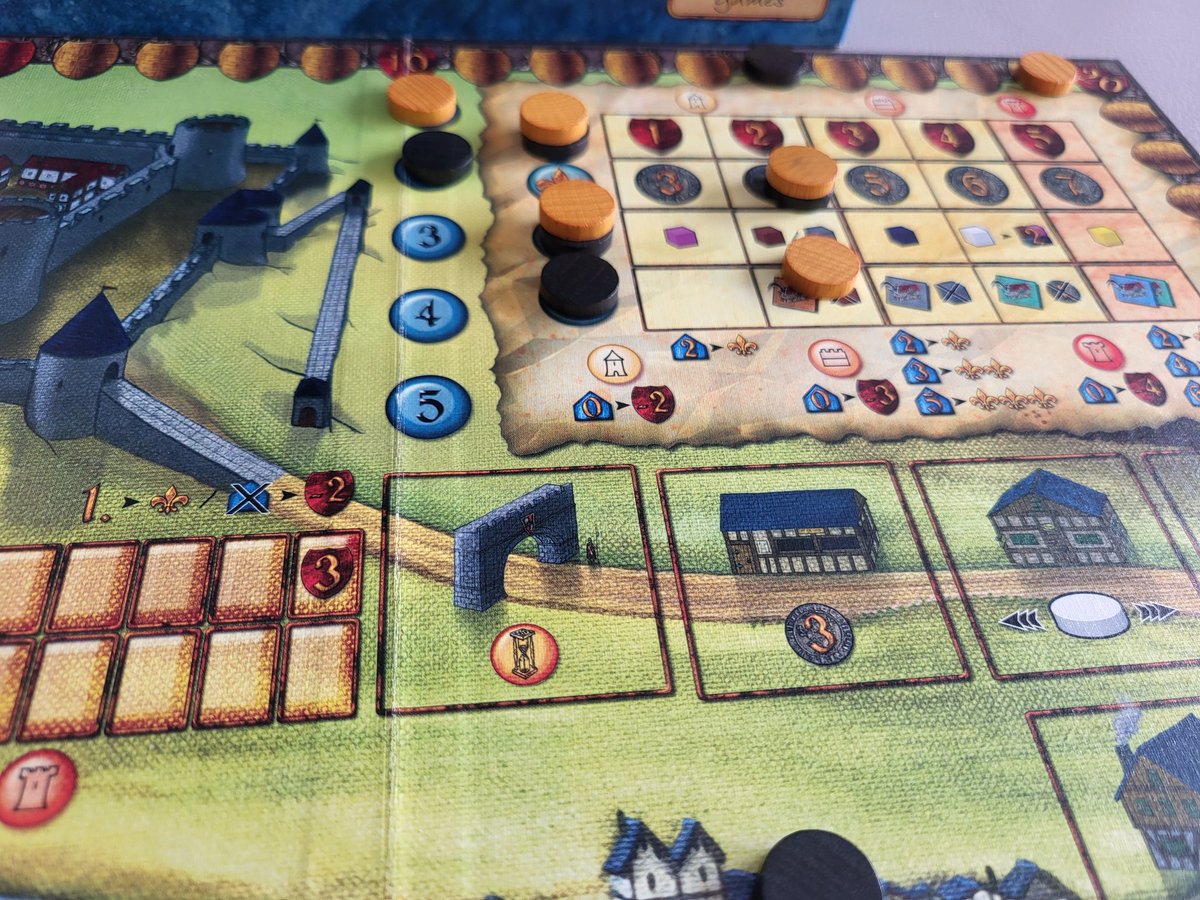 ExpertGameAward's tweet photo. Quand on ressort un jeu Expert qui a 19 ans, comme Caylus, on voit tellement l'évolution du monde ludique. Un jeu qui a de la place dans sa boîte, qui s'installe sur une demi table, sans débauche de matériel inutile, avec des règles simples mais une gestion tellement subtile. https://t.co/RCv29SGHt1