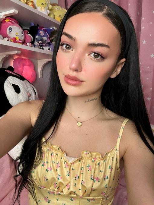 what would you do to make me hard? https://t.co/NY6YP12u3q