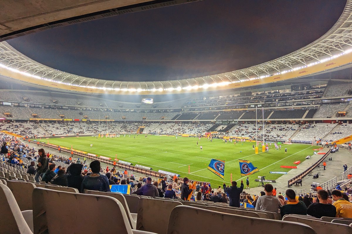 #STOvOSP – my first-ever rugby match! It's basically American Football without the silly uniforms, right? 🏉