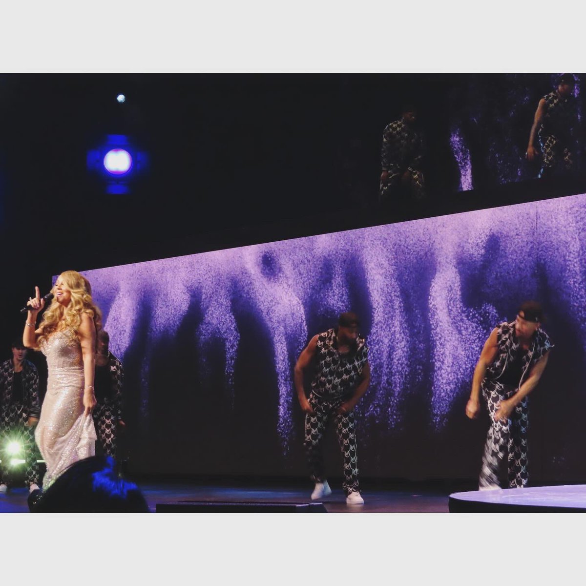 NickCarey28's tweet photo. ‘Cause it’s my night … 🦋🪩🕺🏼 It’s a Wrap for my second show! #mariahcarey #mimi #thecelebrationofmimi #lambily #lambilymoments #lambs #theelusivejourneyofalamb #theemancipationofmimi #parkmgmlasvegas #divaslive #getfestive @MariahCarey https://t.co/4pubZKKYvA