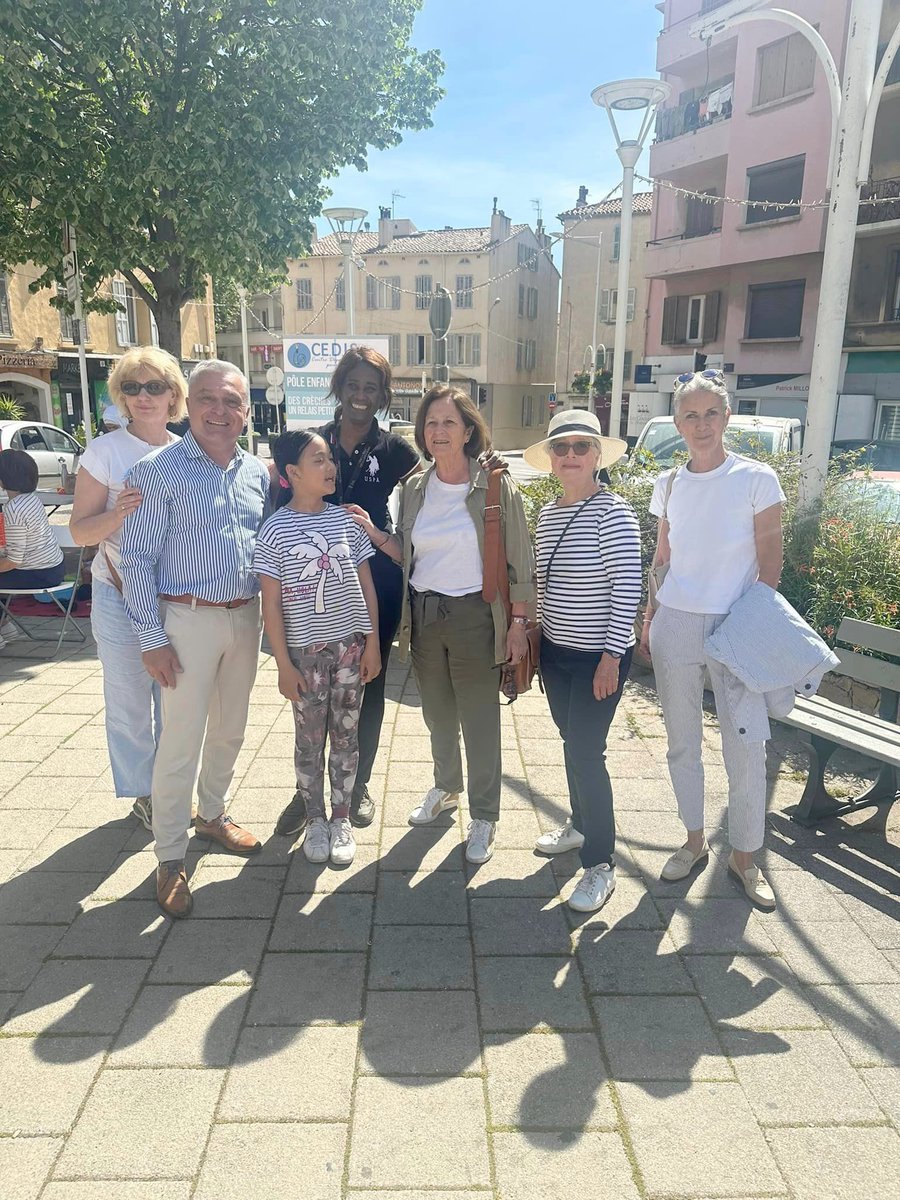 JoseeMassi's tweet image. ✅ Samedi 13 avril : 7ème édition de l’après-midi nature sur la place Sadi-Carnot à l’invitation du CIL #SaintRoch pour un sympathique et joli moment de partage intergénérationnel. Quelle vitalité dans nos quartiers !