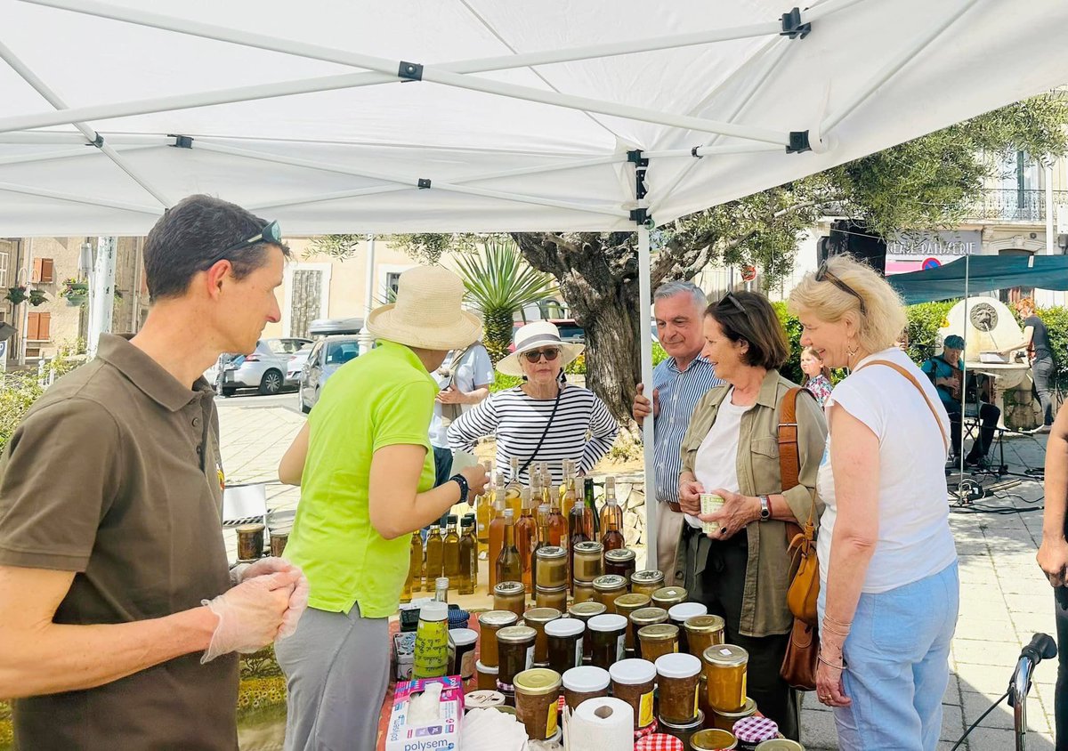 JoseeMassi's tweet image. ✅ Samedi 13 avril : 7ème édition de l’après-midi nature sur la place Sadi-Carnot à l’invitation du CIL #SaintRoch pour un sympathique et joli moment de partage intergénérationnel. Quelle vitalité dans nos quartiers !