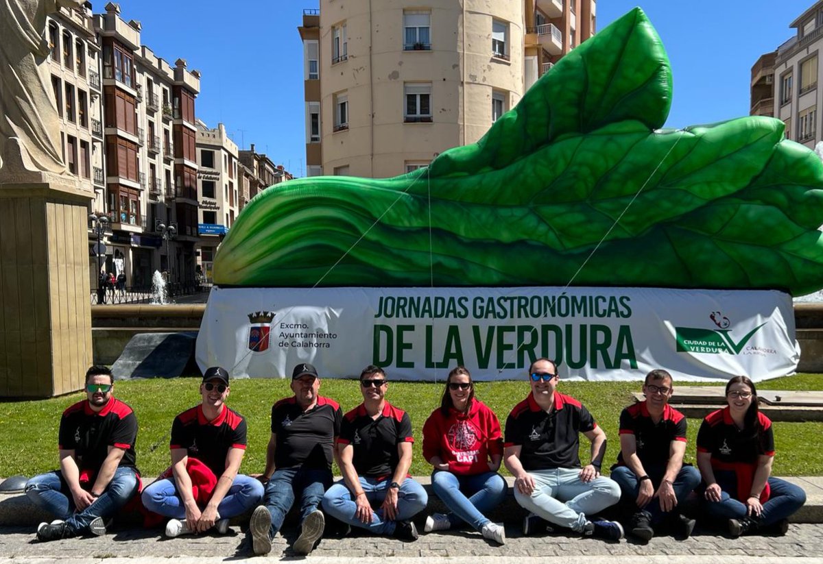 BatukadaStreet's tweet photo. Hoy hemos estado presentes en las jornadas de las verduras de Calahorra. #BatukadaStreet @aytocalahorra P.D: Gracias al @barsabor.es por el detalle de ese rico vermut. https://t.co/oQkKRLRZnn