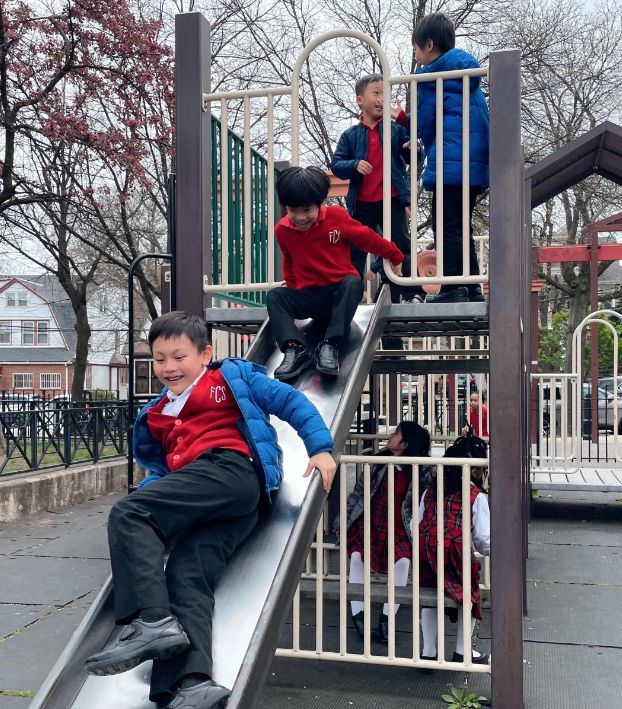 fcsnyc_org's tweet photo. 2nd grade enjoyed our beautiful spring weather this week! https://t.co/7RhhrImi3u