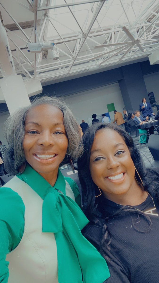 ugoapril2's tweet photo. @ugoapril2 Fun and Fellowship at Luncheon, “the importance of action” was one of the most important lessons he learned. Being able to take risk, help yourself and embrace the unknown. This has been a valuable lesson for many I know. https://t.co/LQnaJfQpoW
