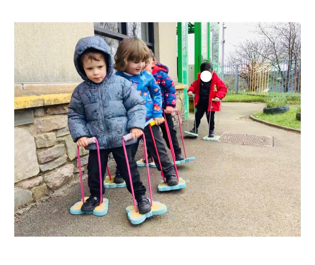 Balancing and stepping with control in Meithrin this week 🚶‍♀️🚶‍♂️ @garntegprimary #healthyconfidentindividuals @sattewell95 @Miss_Mitchell20 @mrsnsafdar95