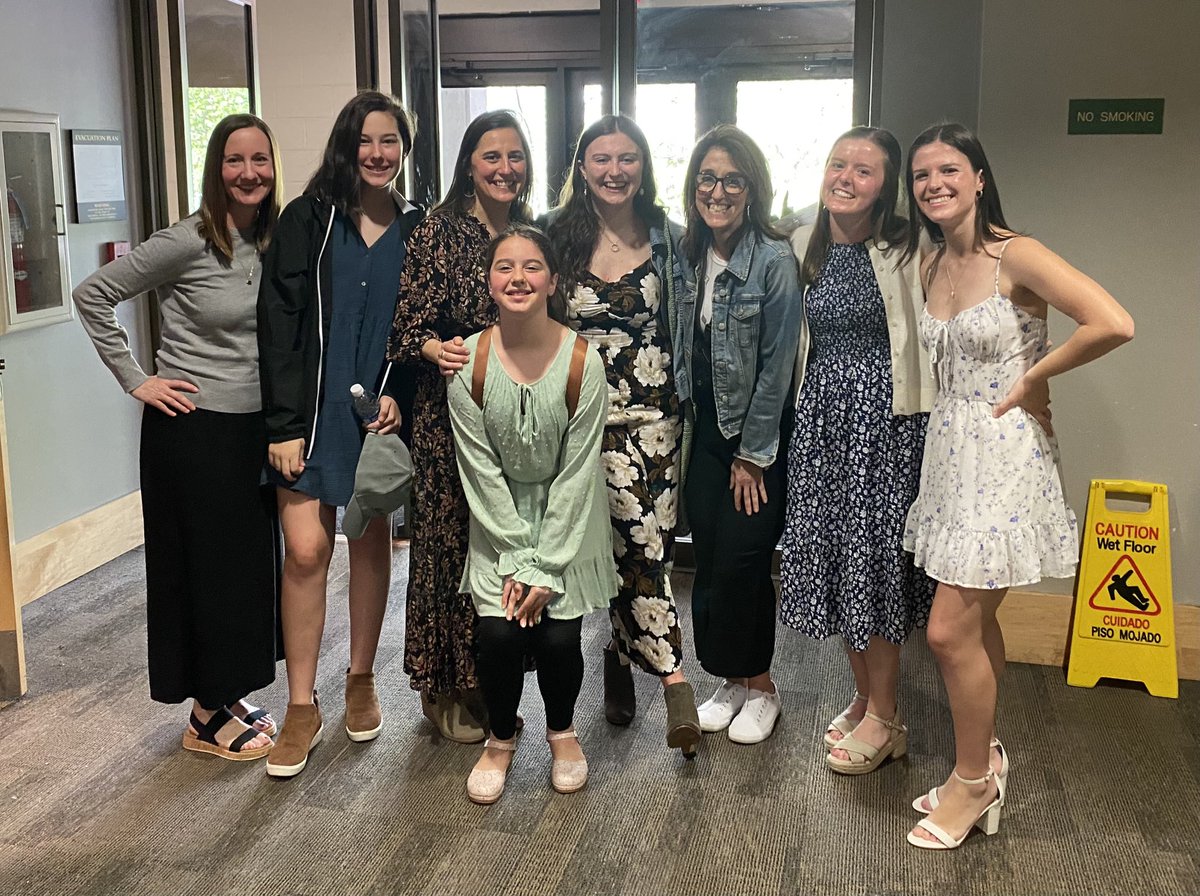 Mrs. Cos tweet media