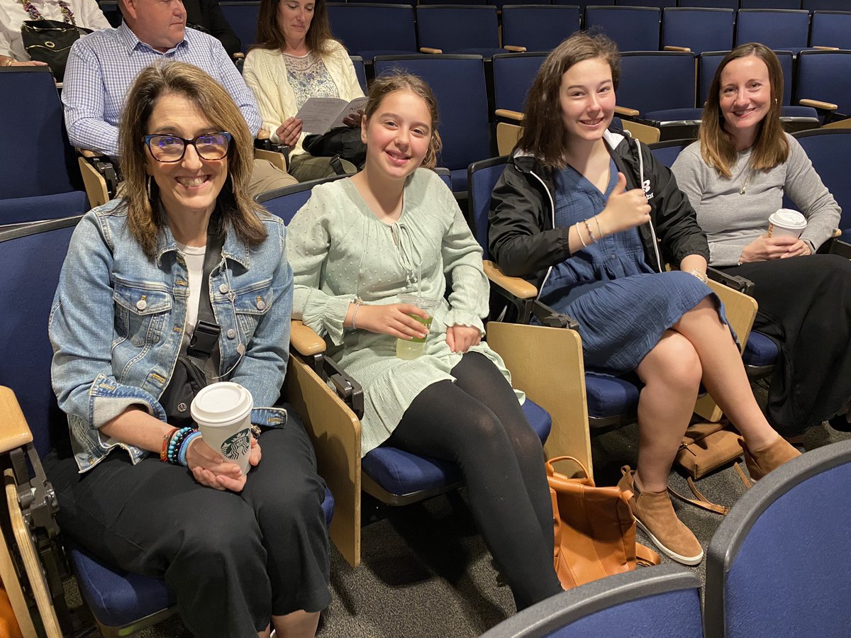 Mrs. Cos tweet media