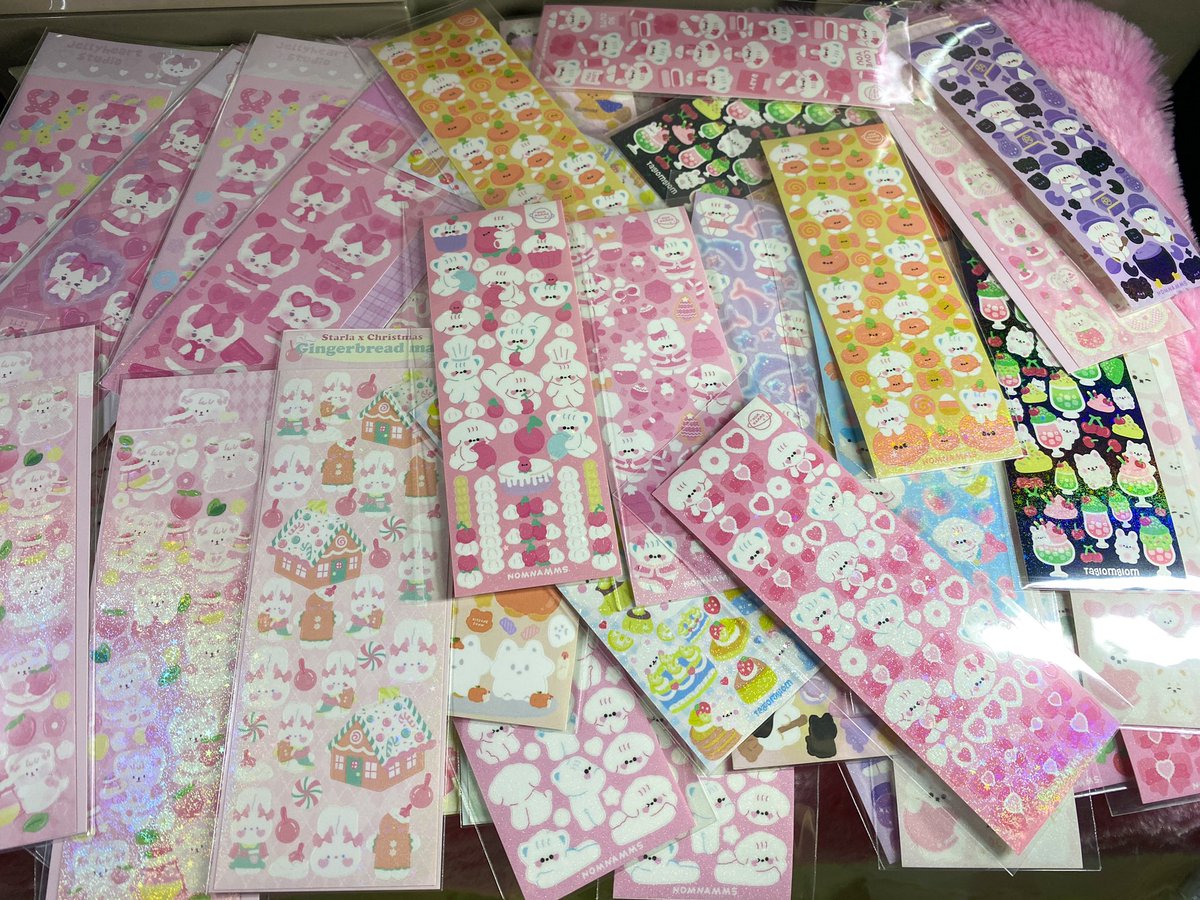 Stickerrr_PP's tweet photo. กลับมาส่งต่อสติ๊กเกอร์เเล้วค่ะ https://t.co/TijKDXcRMe