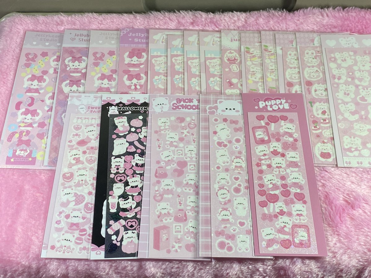 Stickerrr_PP's tweet photo. 10 เเถม 1🙀
ราคา 10-30 บาท💗💗 
#สติ๊กเกอร์ #ส่งต่อ #studygram https://t.co/xDjlb1FyWu