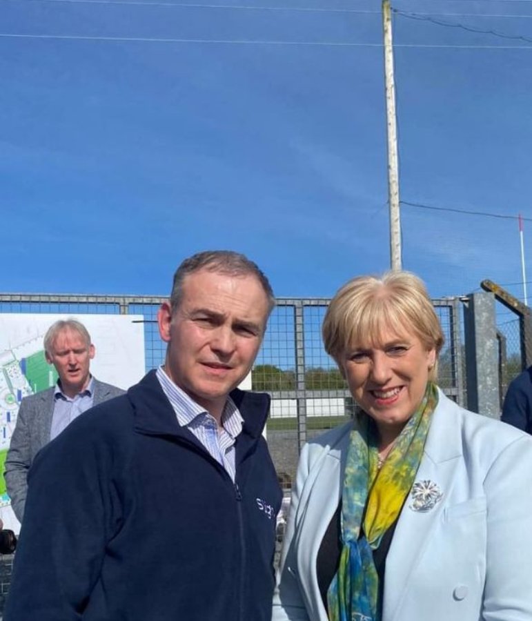 Thanks to @HHumphreysFG for visiting #ballymote #southsligo today and funding of €2.6million for a new community centre.Well done to the committee for a successful application.I will continue to support community groups to bring amenities locally.@Sligo