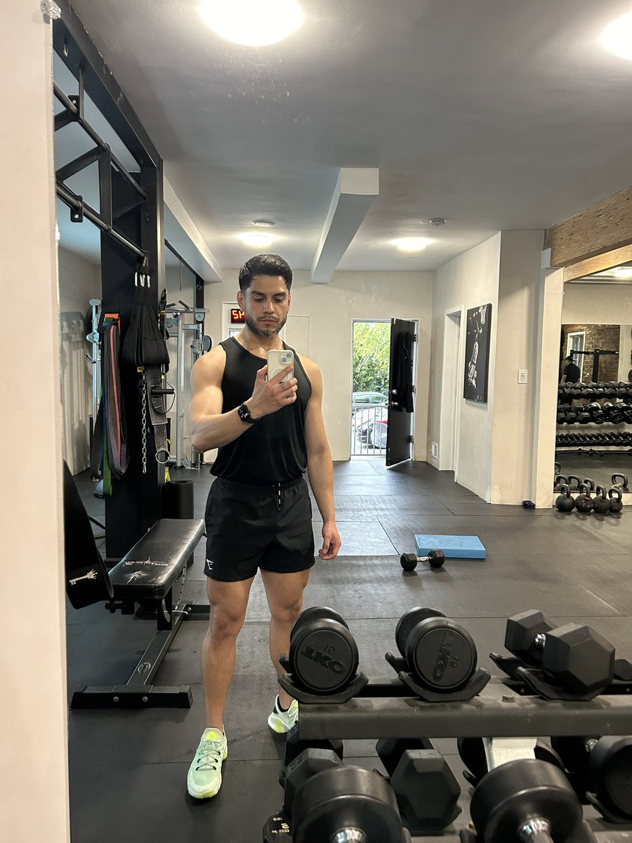 justrubenn__'s tweet photo. Rise and Grind 😤👊🏽 https://t.co/BdEpoR5R6Y