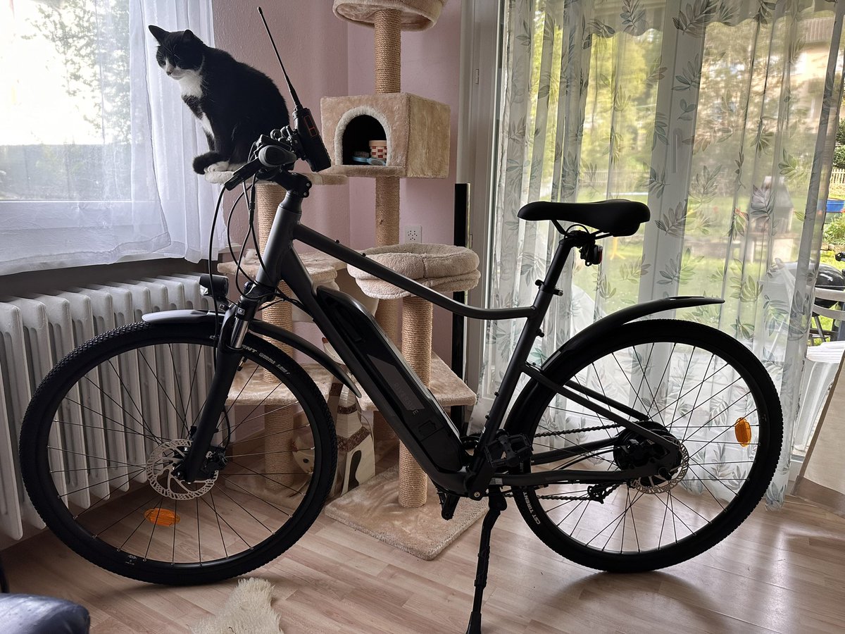 The radio should not be missing from the e-bike.
📡🚴‍♂️
#hamradio