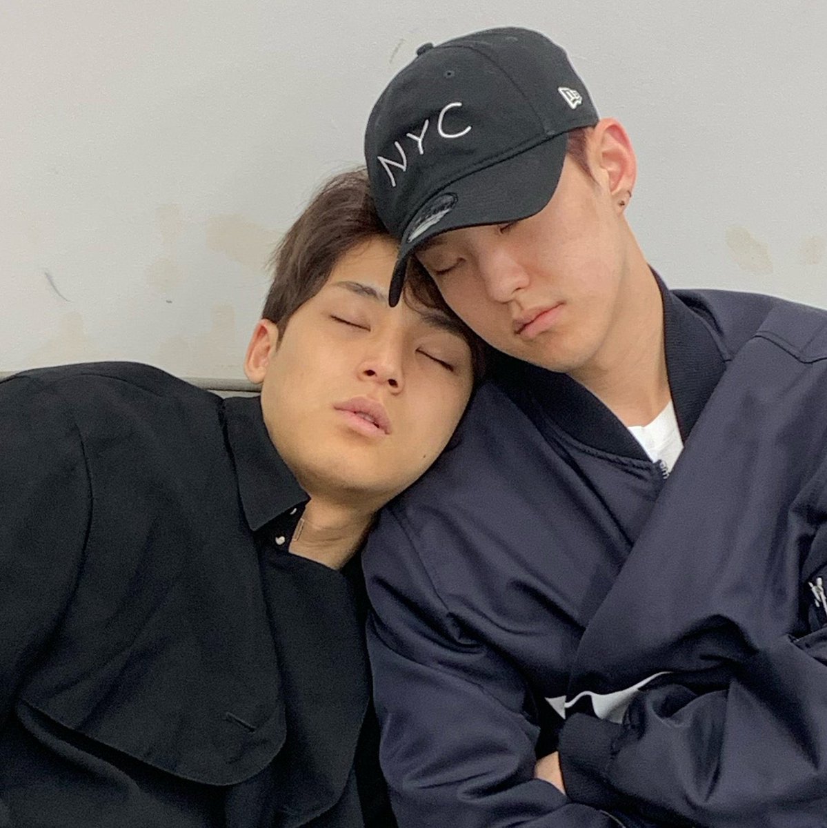 lovebabydeul's tweet photo. my eepy duo https://t.co/q8HaYnpwSM