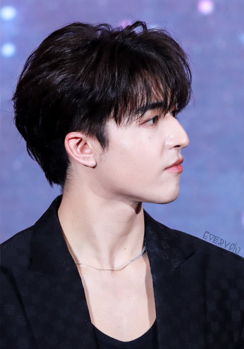 Patrick’s iconic side profile 
@patrick_pppat #แพทริค #แพทริคณัฐวรรธ์ #PΛTRIƆK #PatrickFinkler #YinHaoYu  
#尹浩宇 #Patrick尹浩宇 

Lights off                              Lights on