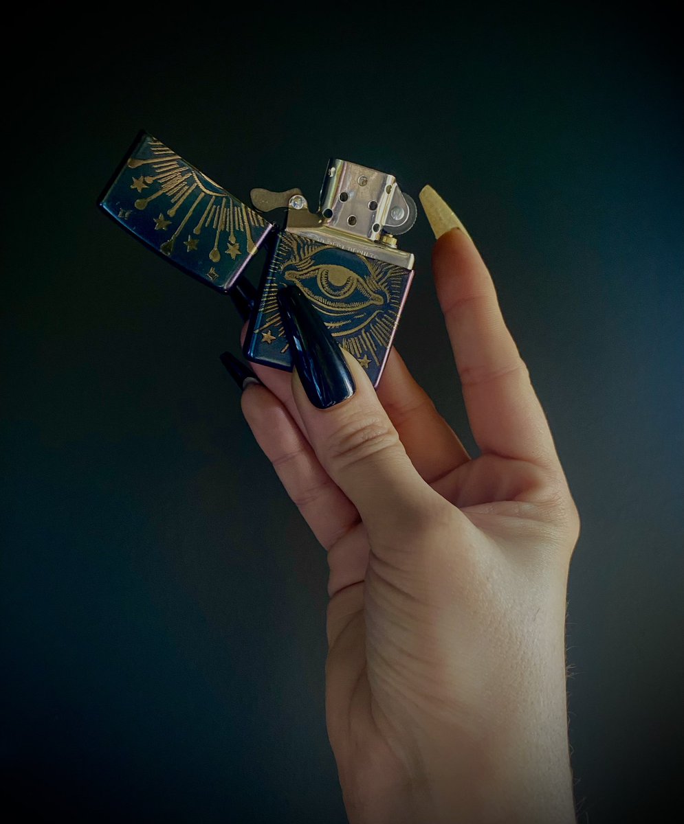 Mort3mer's tweet photo. Happy 4/20 to those that partake. Today I have a super limited edition drop to celebrate! Engraved refillable zippo windproof lighters! For sale now in the shop! Happy 4/20 gamers ✌️ #psychiccircle #fourtwenty #gothic #occult https://t.co/IedGMq66D8