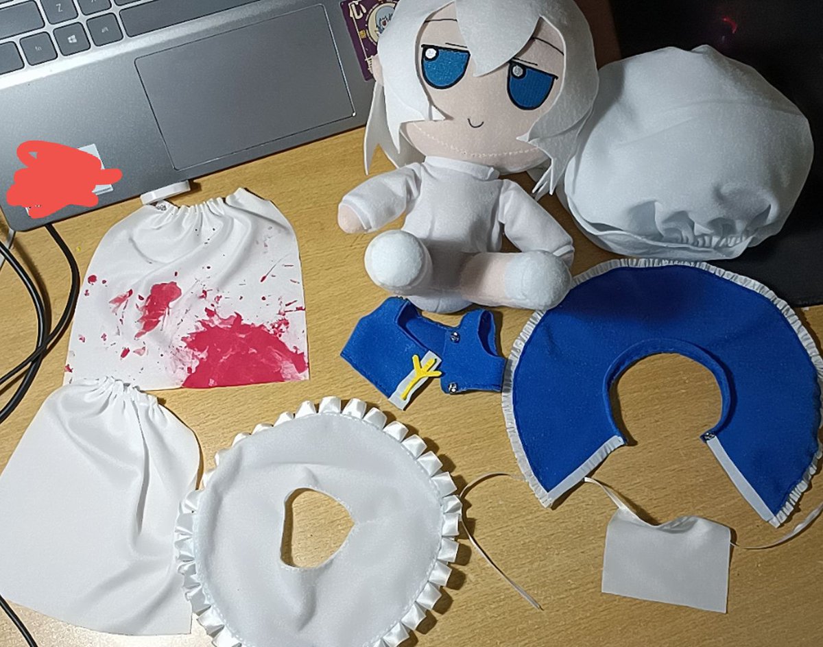 I made a new Letty.Whiterock for a fan of Letty, the left one is his and the right one is mine (also is my first handmade fumo)
I accidentally dyed the red pigment onto the cloak, but he said that was cool, just like the yokai Letty just killed a human(