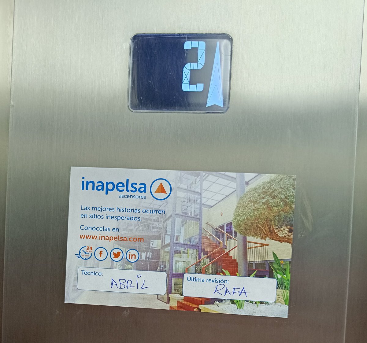 Tenias solo un trabajo Rafa...