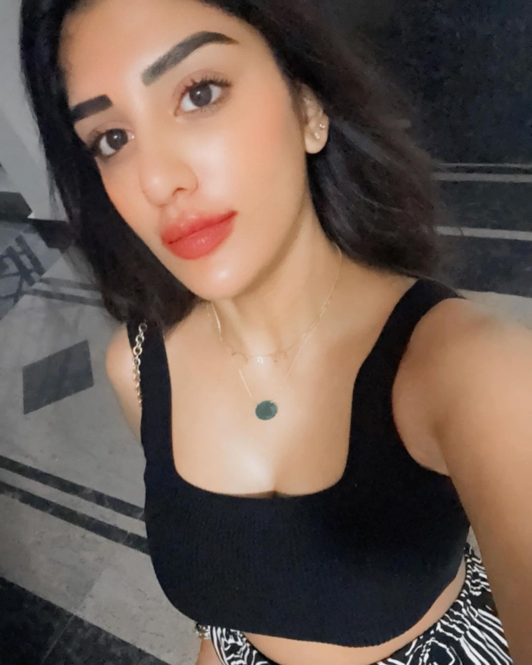 GLnAcX-bMAAD8ue?format=jpg&name=large